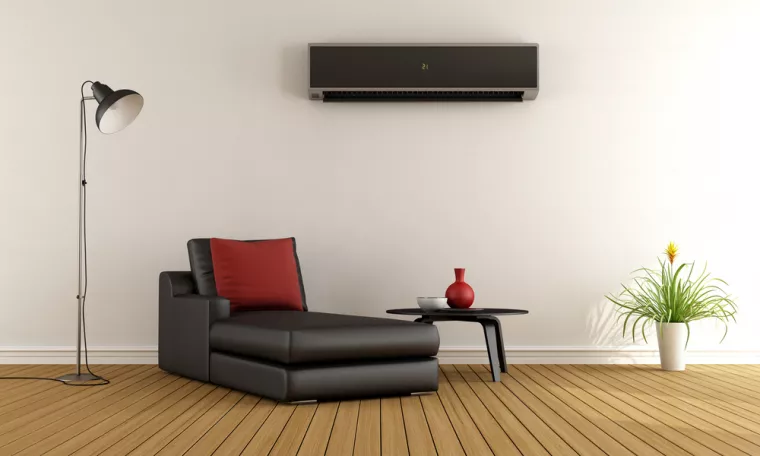 Professionnel pour pose de climatisation bi-split murale dans une maison neuve, Marseille, SIDPROGAZ